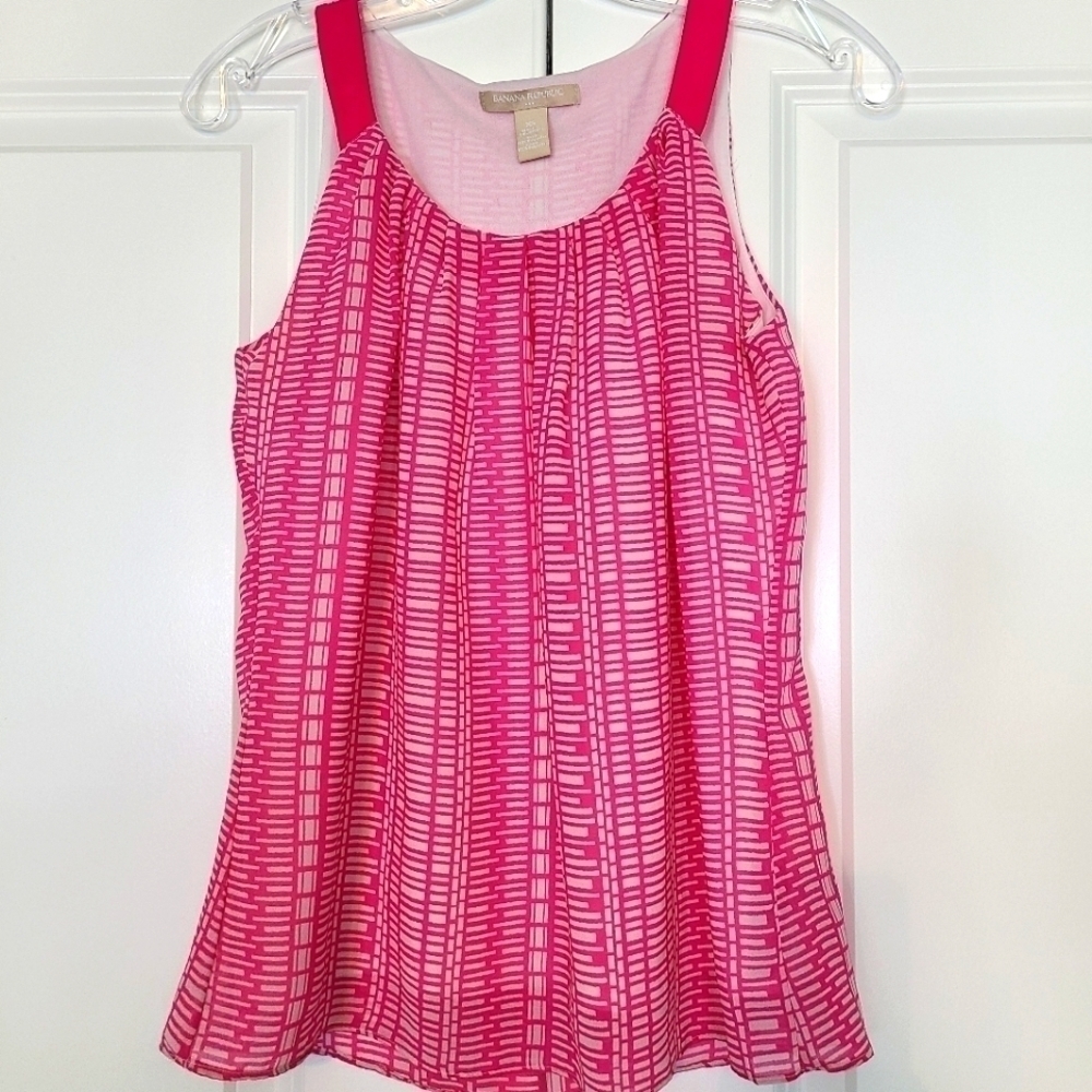𝅺BANANA Republic Pink and White Tank Blouse, size X-small